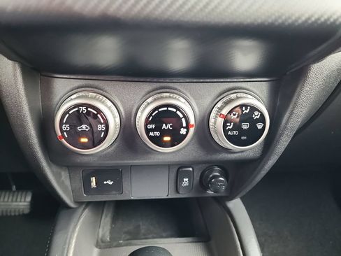 Used 2025 Mitsubishi Outlander Sport ES AWD/4WD image 27