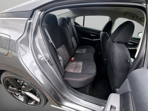 Used 2023 Nissan Sentra SR FWD image 23