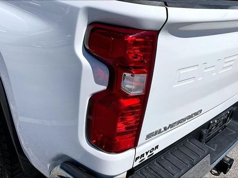 Used 2025 Chevrolet Silverado 2500 LT AWD/4WD image 24
