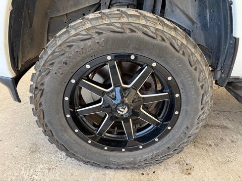 Used 2023 RAM 2500 Laramie AWD/4WD image 11
