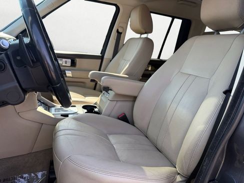 Used 2016 Land Rover LR4 HSE AWD/4WD image 9