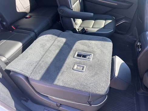 Certified 2025 Buick Enclave Avenir w/ Super Cruise Package image 41