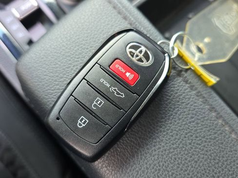 Used 2024 Toyota Tundra SR5 w/ SR5 Convenience Package AWD/4WD image 28