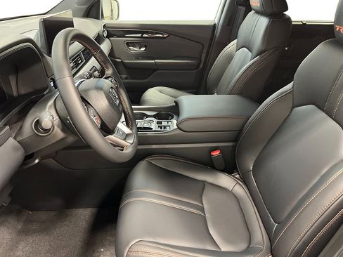 New 2026 Honda Pilot TrailSport image 13