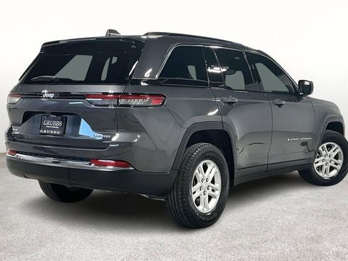 Used 2024 Jeep Grand Cherokee Laredo w/ Trailer Tow Package image 2