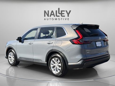 Used 2025 Honda CR-V LX image 3