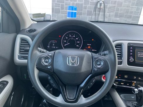 Used 2021 Honda HR-V EX image 8