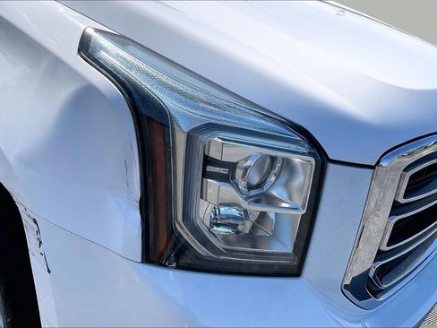 Used 2019 GMC Yukon XL SLE AWD/4WD image 36