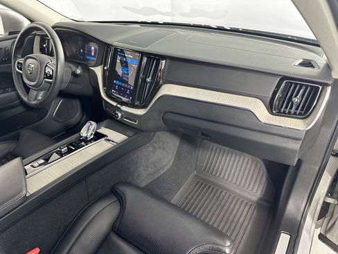 Used 2022 Volvo XC60 B5 Inscription w/ Advanced Package image 30