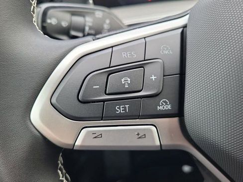 New 2026 Volkswagen Tiguan SE image 22