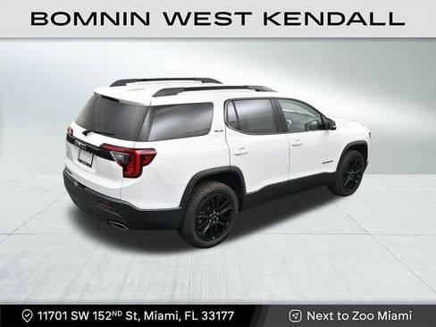 Used 2022 GMC Acadia SLE w/ Driver Convenience Package image 17