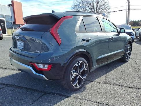New 2025 Kia Niro EX Touring image 4