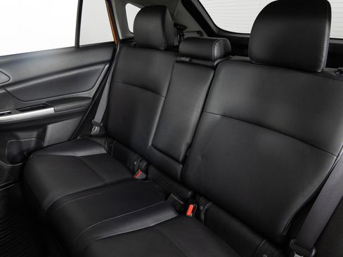 Used 2015 Subaru Crosstrek 2.0i Limited w/ Popular Package #2 image 16