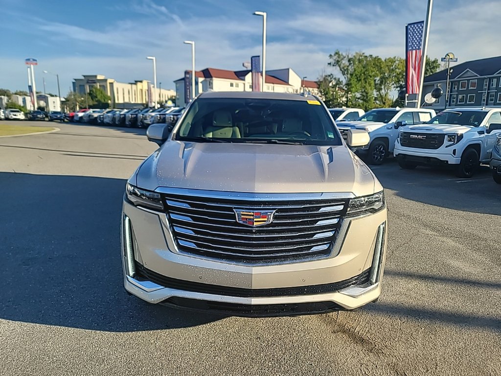 Used 2024 Cadillac Escalade ESV Premium Luxury Platinum w/ Heavy-Duty Trailer Package AWD/4WD image 2