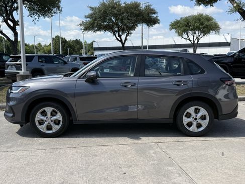 Used 2025 Honda HR-V LX image 3