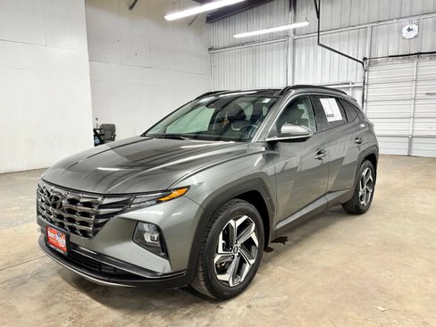 Certified 2022 Hyundai Tucson Limited FWD image 3