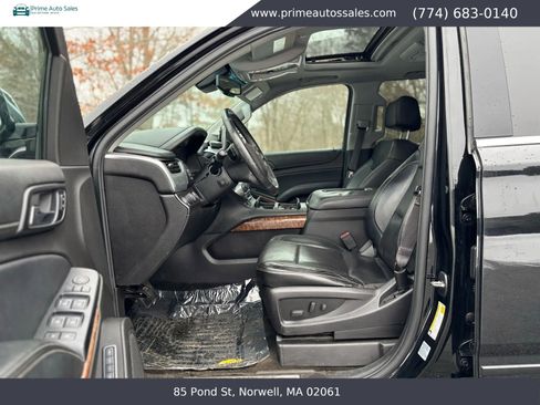 Used 2015 Chevrolet Suburban LTZ image 9