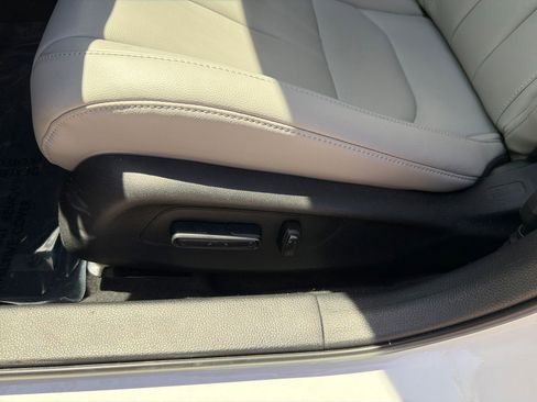Used 2025 Acura Integra FWD image 21