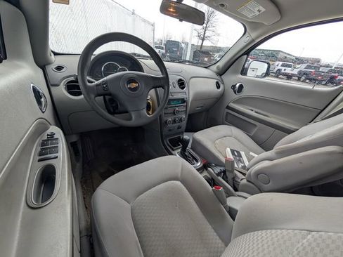 Used 2009 Chevrolet HHR LT image 4