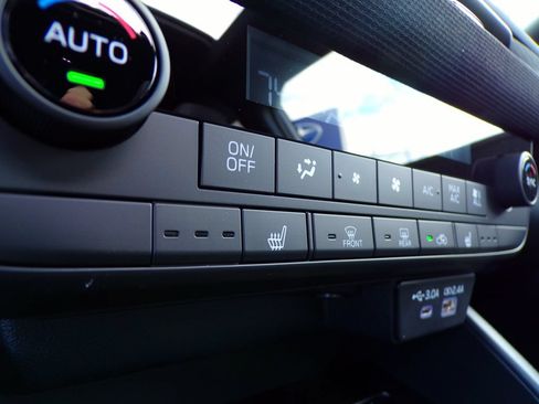Certified 2026 Subaru Outback Limited AWD/4WD image 23