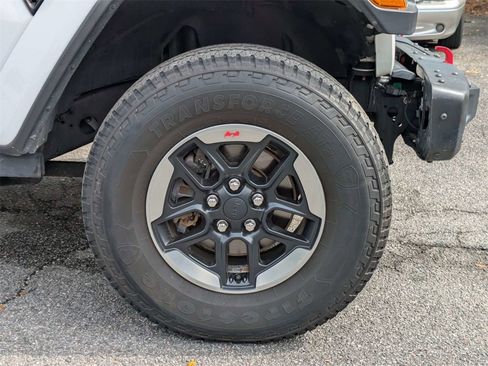 Used 2018 Jeep Wrangler Unlimited Rubicon image 12