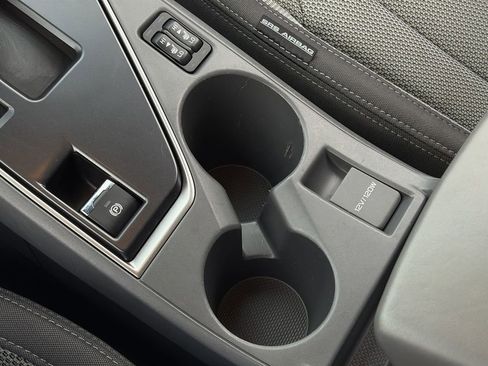 Used 2024 Subaru Crosstrek 2.0i Premium image 19