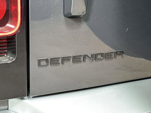 New 2025 Land Rover Defender 130 S image 30
