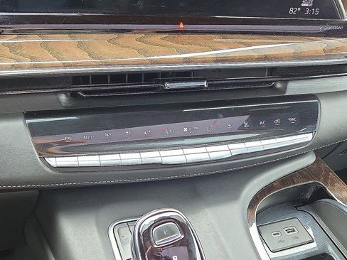 Used 2021 Cadillac Escalade Sport Platinum AWD/4WD image 27