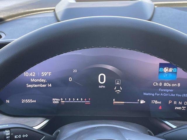 Used 2024 Buick Envision Sport Touring AWD/4WD image 39