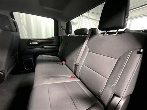 Used 2024 Chevrolet Silverado 1500 LT image 15