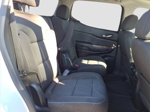 Used 2021 GMC Acadia SLE w/ Driver Convenience Package image 9