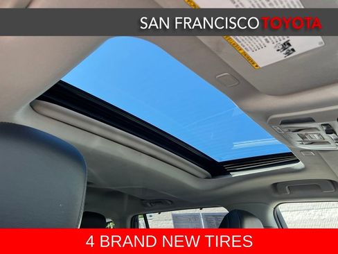 Used 2023 Toyota Highlander Limited image 24