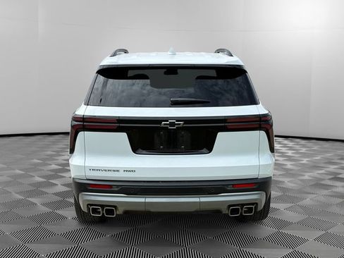 Certified 2025 Chevrolet Traverse LT w/ Sun and Wheel Package AWD/4WD image 4