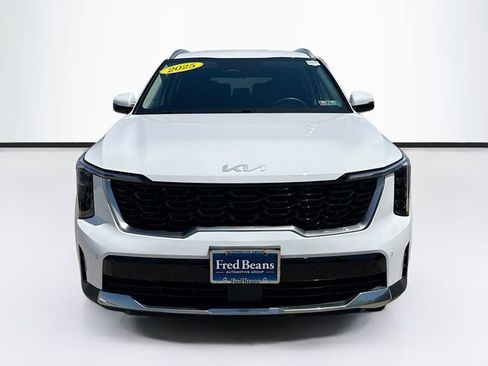 Used 2025 Kia Sorento S AWD/4WD image 2
