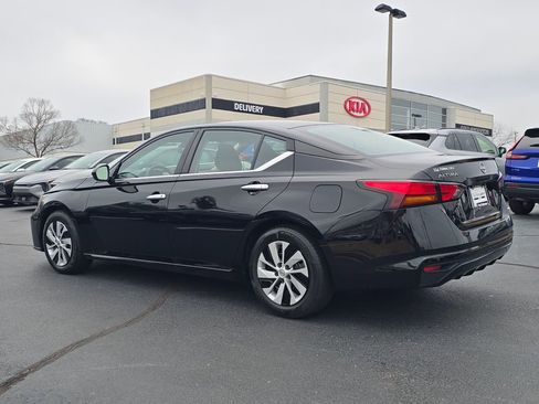 Used 2024 Nissan Altima 2.5 S image 5