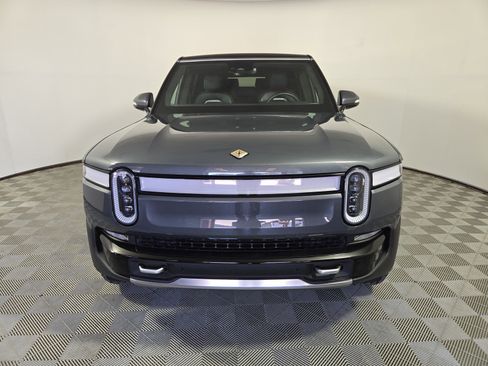 Used 2024 Rivian R1S Adventure image 8