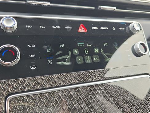 New 2026 Genesis GV70 2.5T Select AWD/4WD image 15