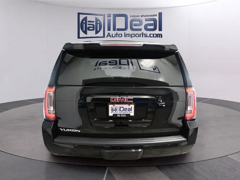 Used 2019 GMC Yukon SLT w/ Graphite Performance Edition image 4
