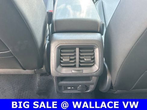 Certified 2023 Volkswagen Tiguan SE FWD image 16