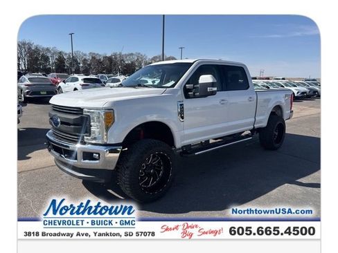 Used 2017 Ford F250 Lariat w/ Lariat Value Package image 29