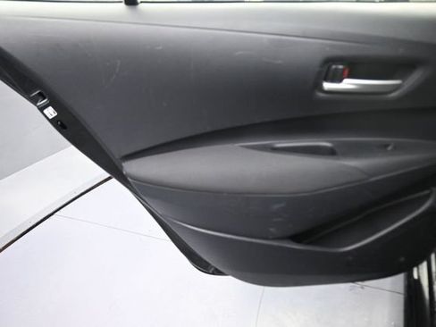 Certified 2021 Toyota Corolla LE FWD image 18
