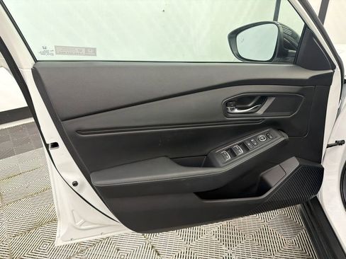 Used 2023 Honda Accord Sport image 11