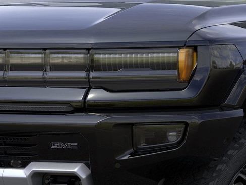 New 2026 GMC Hummer EV 2X w/ LPO, Dark Essentials Package image 37
