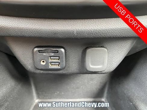 Used 2020 Chevrolet Traverse LT w/ LT Premium Package FWD image 37