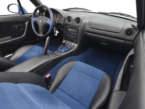 Used 1999 MAZDA MX-5 Miata 10th Anniversary Edition RWD image 29
