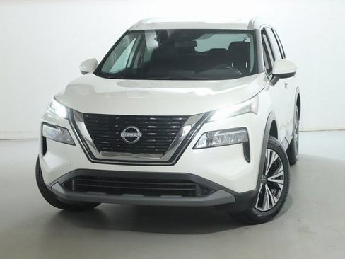 Used 2023 Nissan Rogue SV w/ SV Premium B Package AWD/4WD image 3