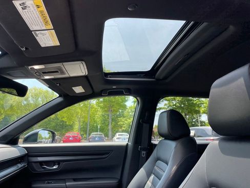 Certified 2025 Honda CR-V Sport-L image 28