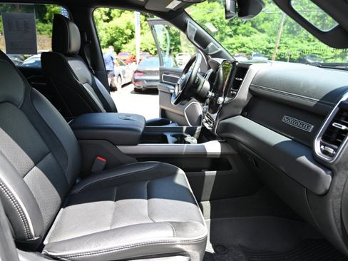 Used 2020 RAM 1500 Laramie AWD/4WD image 24