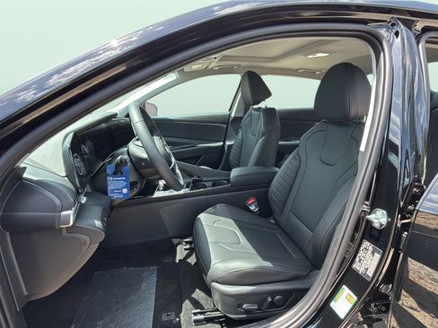 New 2026 Hyundai Elantra Limited FWD image 20