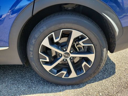 Used 2023 Kia Sportage EX FWD image 25